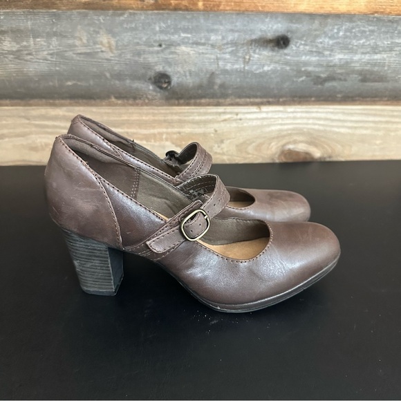 Clarks Women's Mary Jane Pump Size 9.5 Brown Leather Block Heel Twee Retro Comfy - Picture 6 of 12